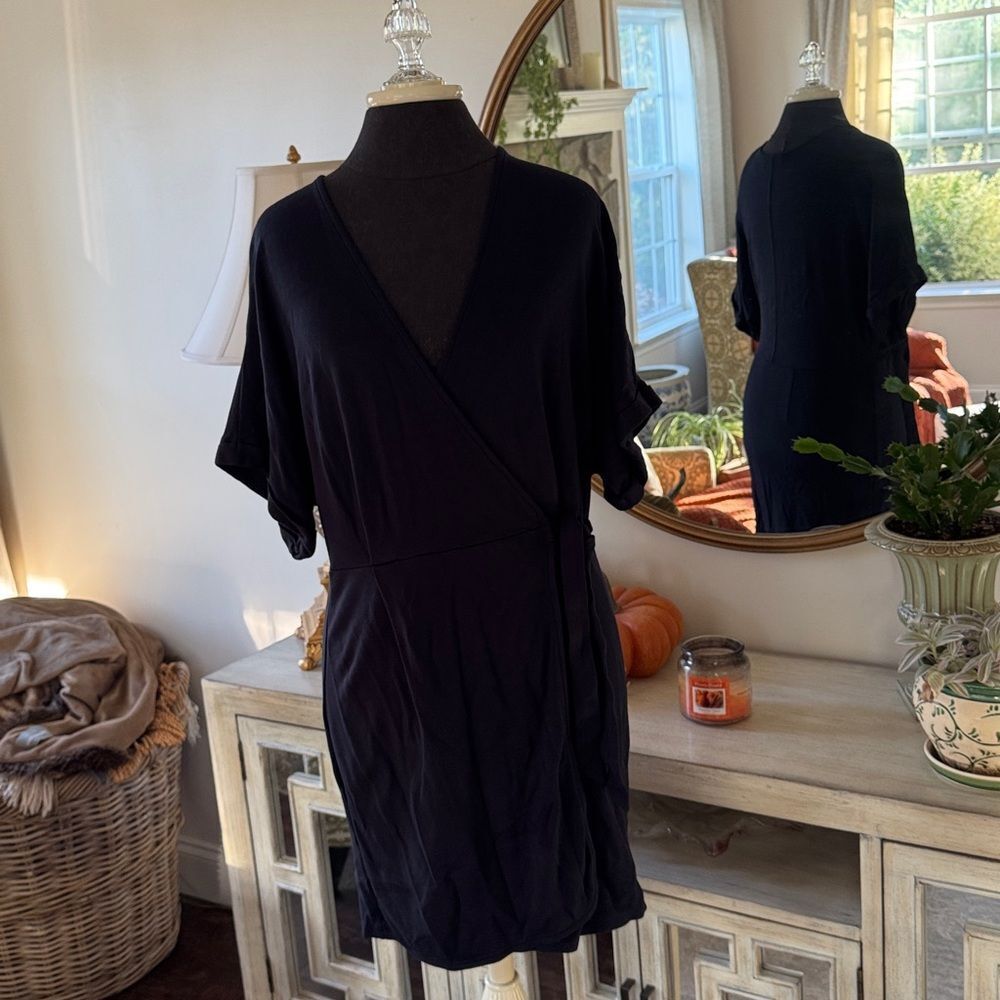 Gilli Classic Blue wrap Dress size large
